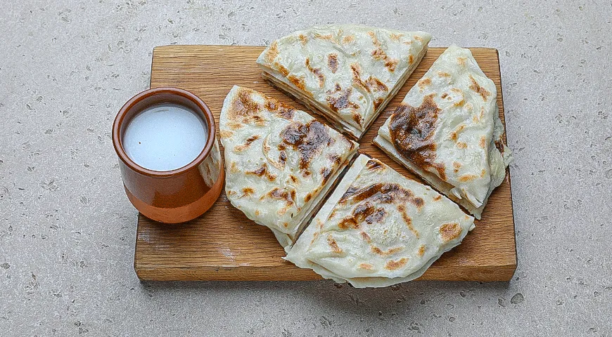Классический балкарский хычин с картофелем и сыром