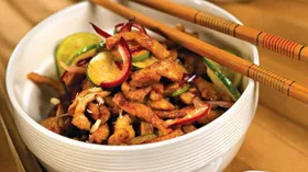 Рецепты со свининой, фруктами и орехами