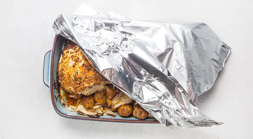 Запеченная грудка индейки с картофелем