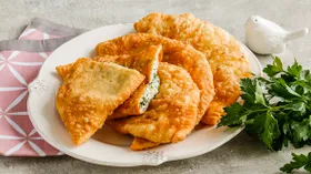 Чебуреки с сыром, зеленью и творогом