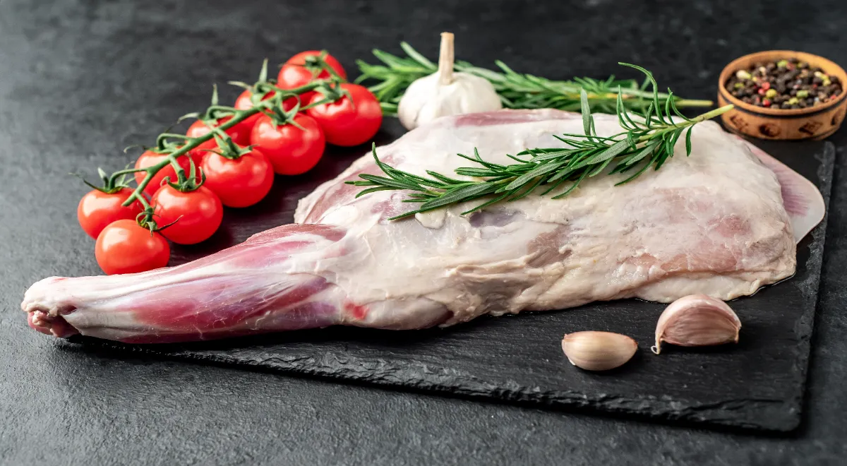 Эксперт по марокканской кухне рассказала, как приготовить сочную баранью лопатку почти без усилий