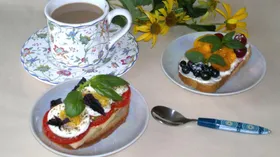 Рецепты с сырами, фруктами и вишней