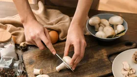 Людям старше 50 лет посоветовали чаще есть грибы — вот 5 веских причин