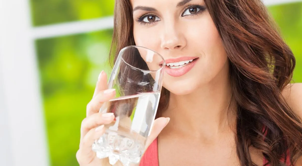 Что случится, если пить мало воды: 7 опасных признаков, проверьте, есть ли они у вас