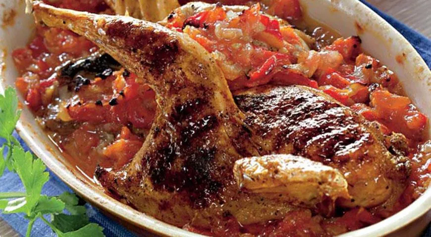 Рецепт Чесночная куропатка, тушеная с помидорами и сладким перцем