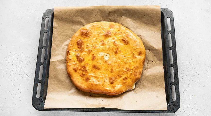 Хачапури с колбасой и сыром