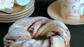 Веночки с красной смородиной