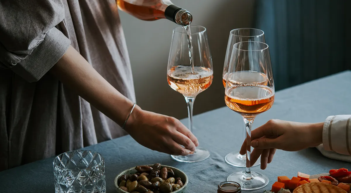 Тихие вина: гид по видам, выбору, сочетаниям и идеальной подаче