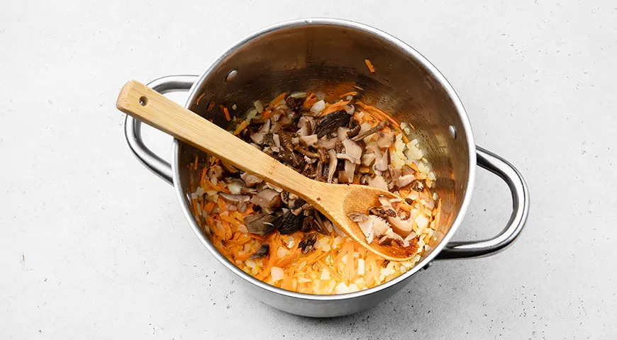 Щи с гречкой и свежей капустой