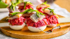 Ленивая селедка под шубой в яйце