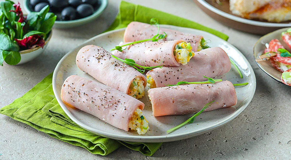 Рулеты из ветчины с яичным салатом