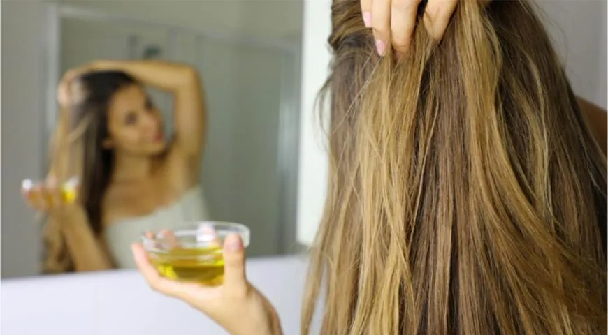 Касторовое масло чаще можно встретить в средствах для укрепления волос