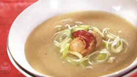Суп из цветной капусты с гребешками