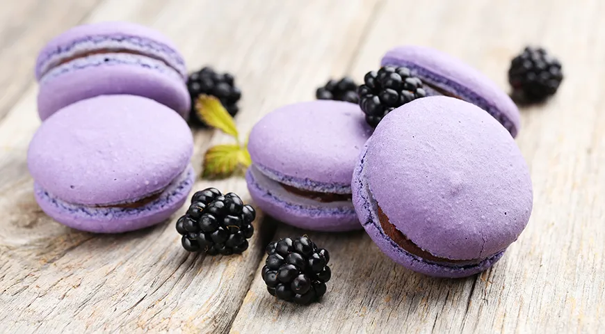Ежевичные макарон