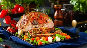 Вкусные блюда из свинины: 10 рецептов с сочным мясом и ароматным соусом
