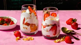 Рецепты с кисломолочными продуктами, фруктами и орехами