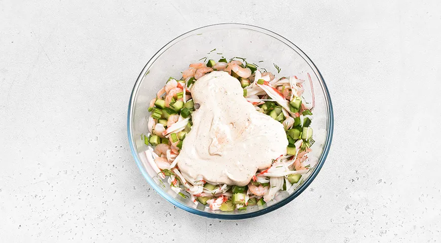 Крабовый салат с креветками