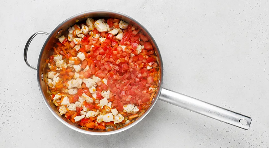 Макароны с курицей и овощами