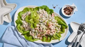 Крабовый салат с креветками
