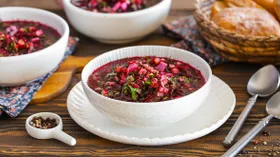 Свекольник с яйцом