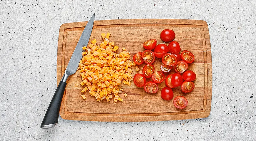 Яичные кексы с ветчиной и овощами