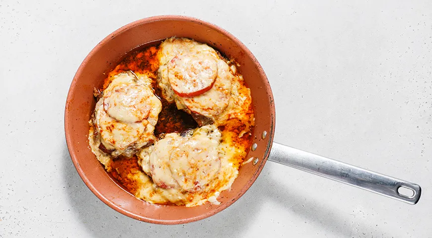 Мясо по-французски из свинины на сковороде