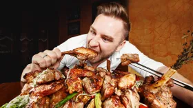 Что такое мясной пот: как еда влияет на запах вашего тела и температуру