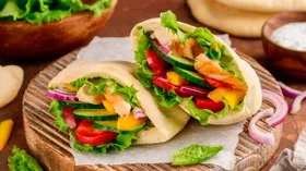 Что приготовить на пикник: 20 простых и вкусных блюд, которые удобно взять с собой