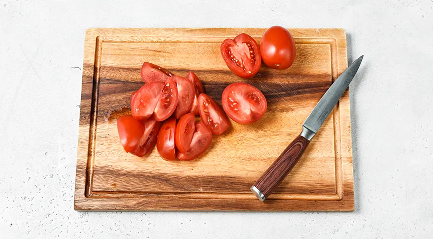 Шакшука: яичница с томатами и луком классическая