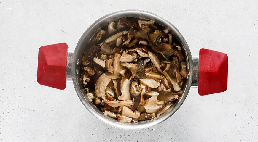 Грибная подлива из сушеных грибов