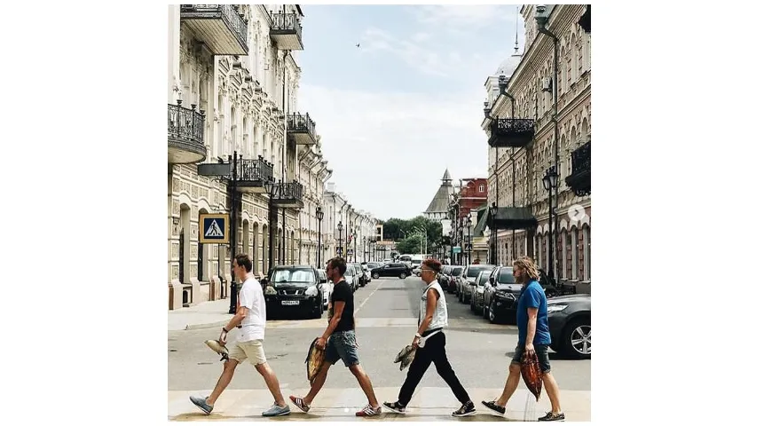 Команда наших друзей из Астрахани (слева направо): Влад, Сергей, Ирана и Иван. Шагают уверенно и дружно уже пятый год