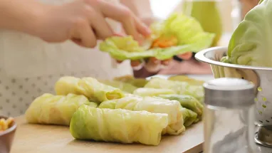 Капуста для голубцов в микроволновке: как приготовить