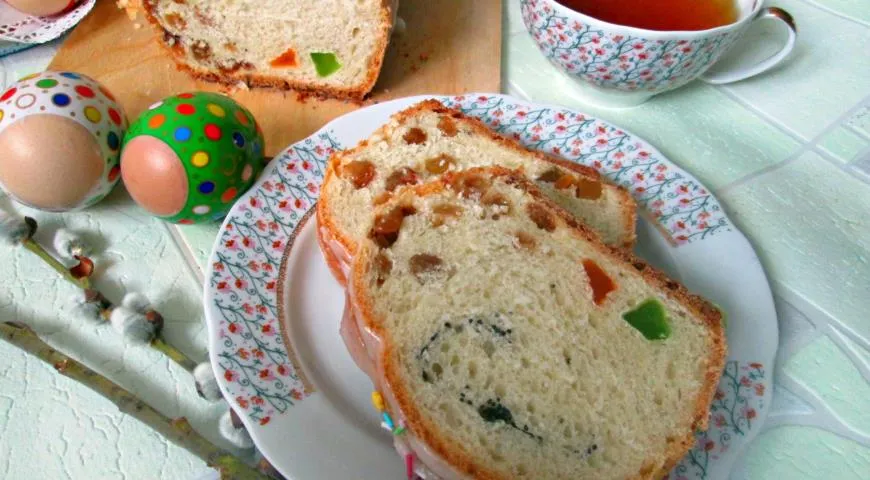 Рецепт Пасхального хлеба с изюмом, маком и цукатами