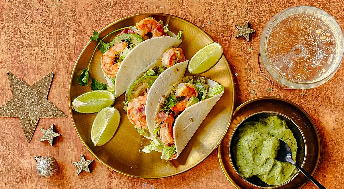 Тако с креветками и беконом