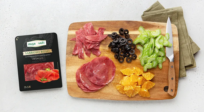 Салат с апельсином и Sabroso Roso