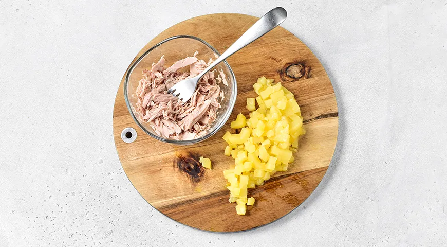 Мимоза с ананасами