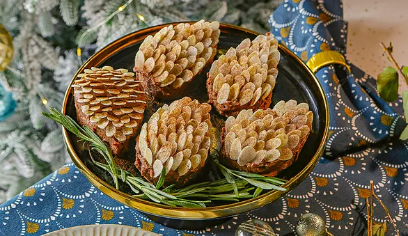 Пирожные «Шишки новогодние»