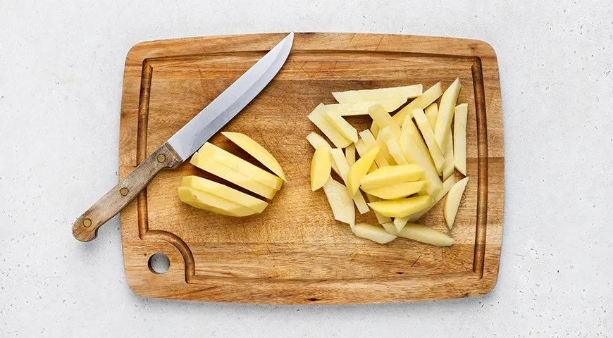 Жареная картошка на сливочном масле, с паприкой