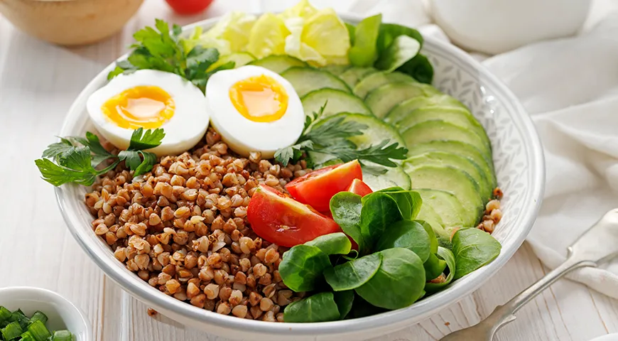 Яйцо в мешочек — отличное дополнение к боулу