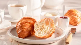 Слоеное дрожжевое и бездрожжевое тесто: в чем разница и какое лучше