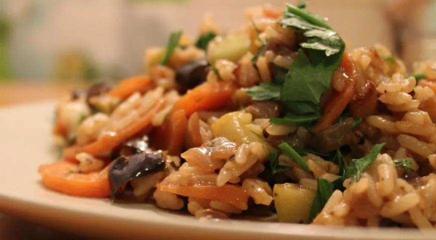 Рис с овощами и баклажанами — рецепт с фото пошагово