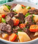 Тушённая с овощами говядина