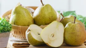 Как твердые груши превратить в мягкие и не ждать неделю — эксперт по домоводству поделилась секретом