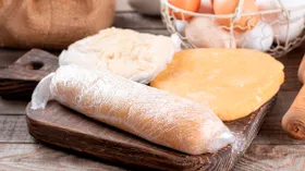 Как правильно размораживать тесто: дрожжевое, слоеное, фило