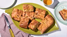 Заливной пирог на кефире с курицей и картошкой