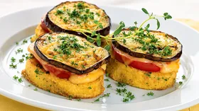 Закуска из баклажанов, помидоров и сыра