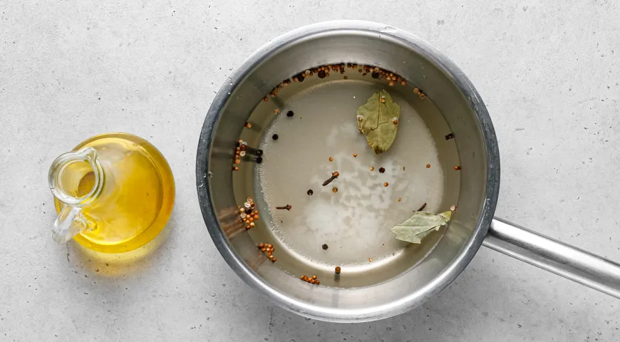 Быстрая маринованная капуста с перцем