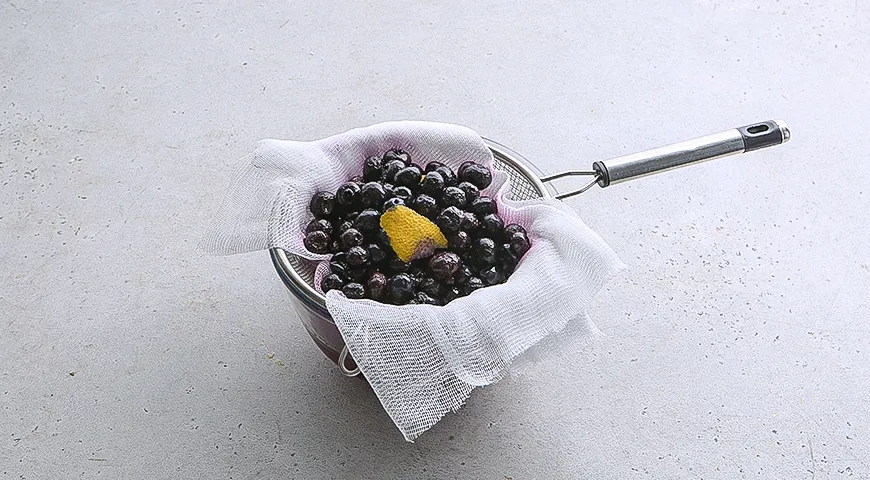 Черничная настойка с душистым перцем