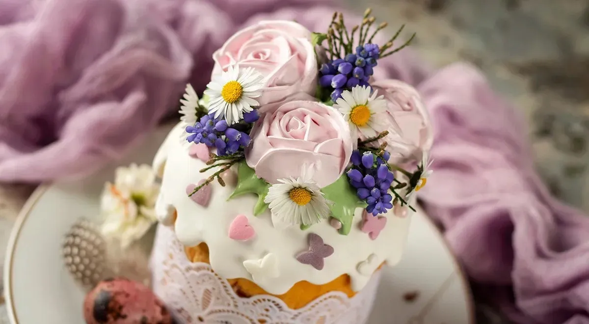 Так выглядит малайзийская кондитерская техника декора