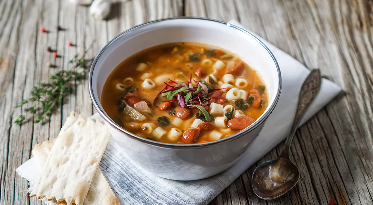 Суп фасолевый с макаронами